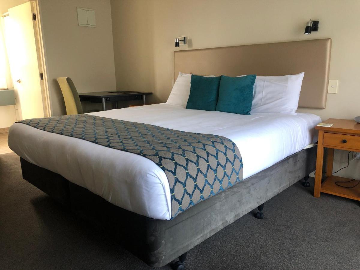 Motel 555